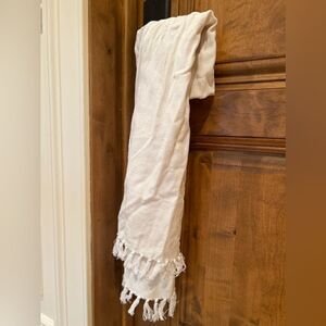 Beautiful Woven Scarf from Mexico with tassels
